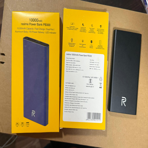 Realme 10000 mah power bank Mattel body