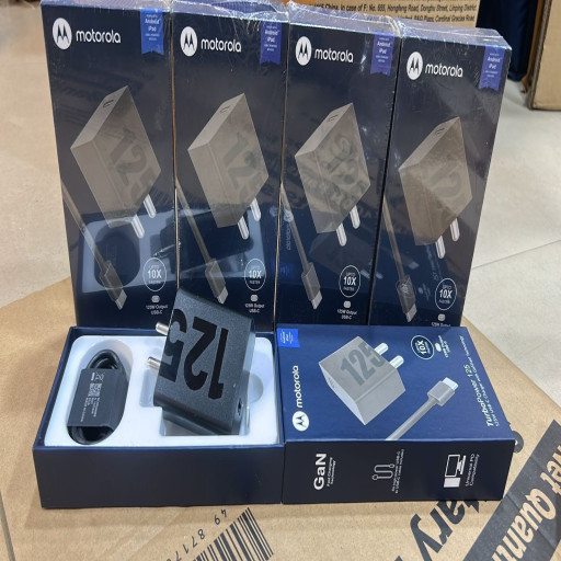 Moto 125w charger