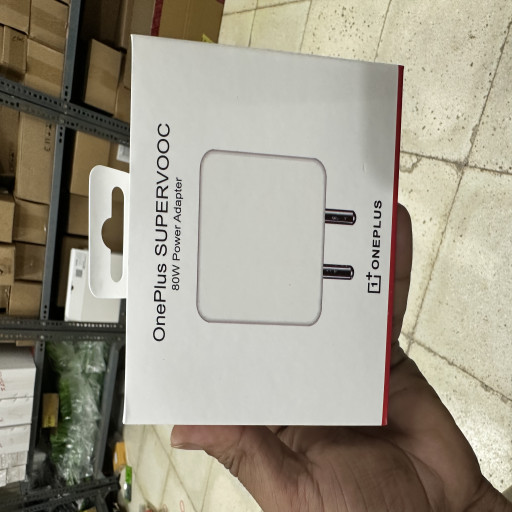 One plues   80W Vooc Adaptor
