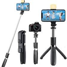 Q007 SELFIE - Image 2